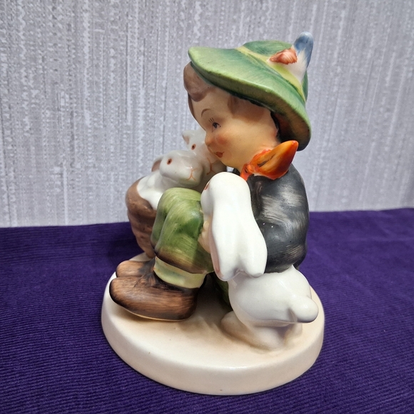 Figurine Boy With Rabbits Bunnies Napco Goebel Style PALS SH1C 4" - Picture 4 of 10
